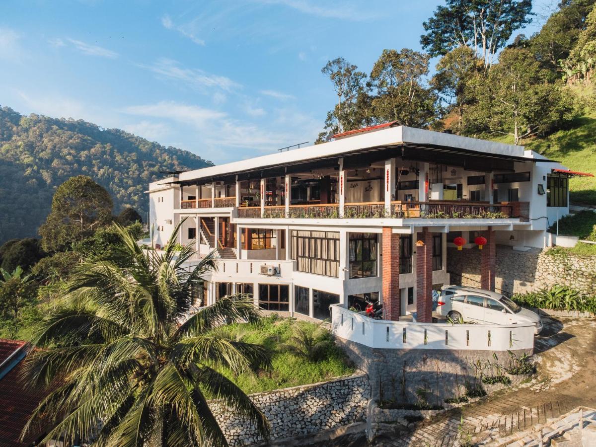 Ellin Forest Karaoke & Pool Resort Bukit Tinggi بينتونغ المظهر الخارجي الصورة