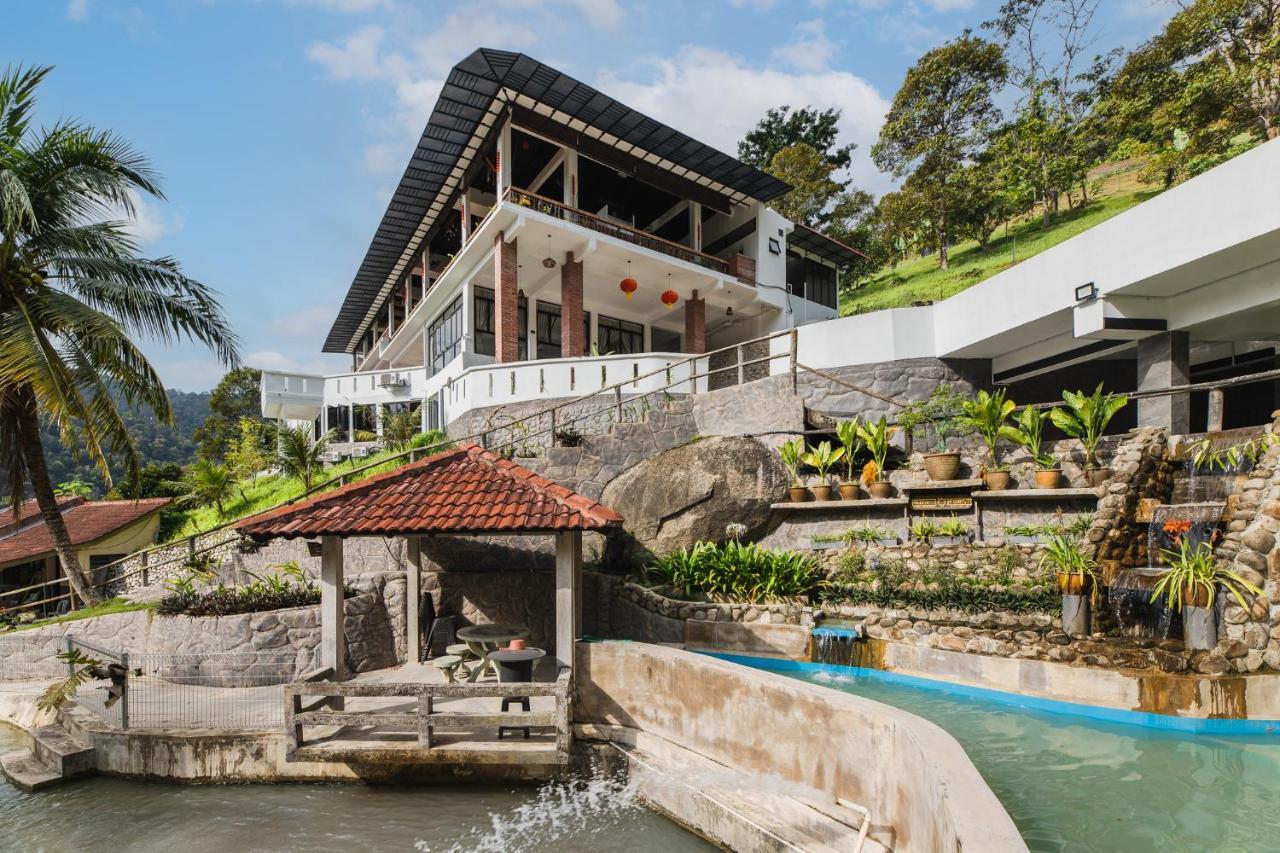 Ellin Forest Karaoke & Pool Resort Bukit Tinggi بينتونغ المظهر الخارجي الصورة